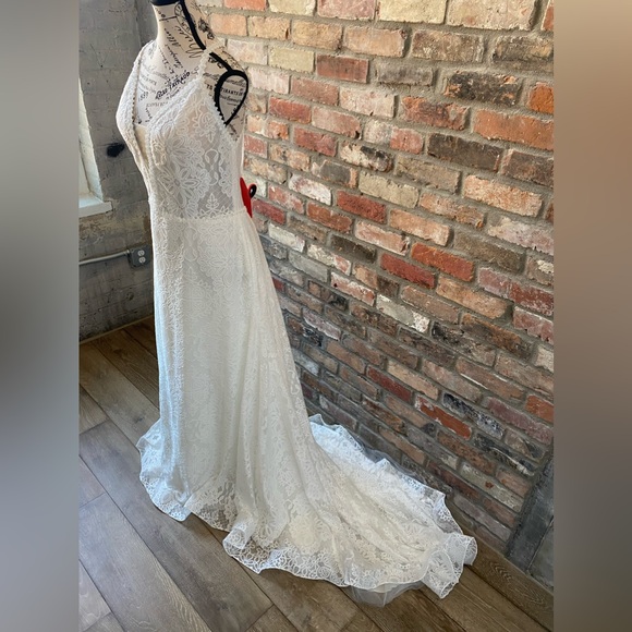 Evelyn wedding dress NWT 20 - Picture 5 of 8
